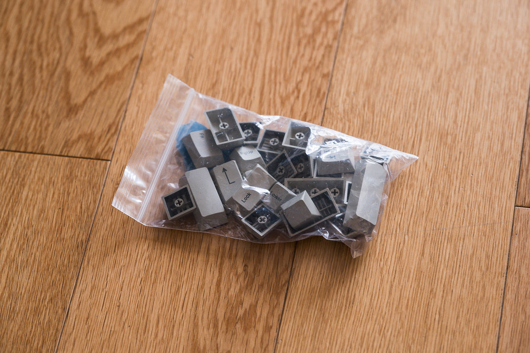 GMK Sixes: "Smol" kit
